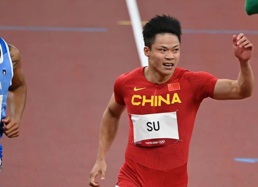 补时第5分钟，利罗拉助攻阿鲁伊破门！